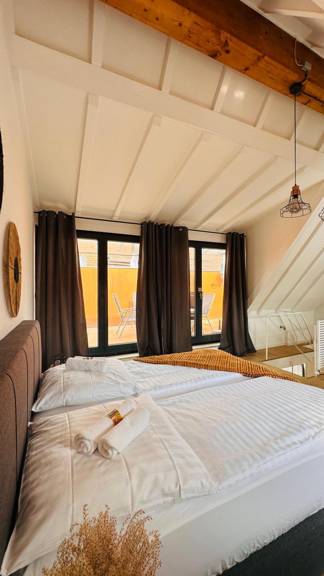 Amao-Green I 90Qm I Penthouse Maisonette Mit Rooftop I City Center I King-Size Betten ลาร์ ภายนอก รูปภาพ